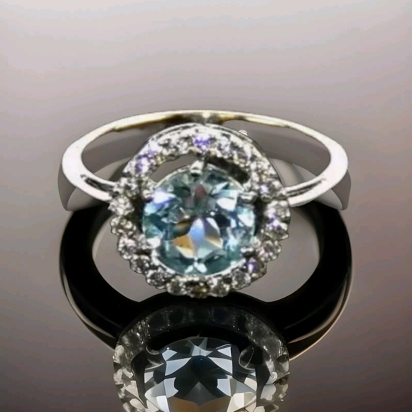 Silver and Blue Topaz Halo Ring Size 8 December Birthstone - Picture 10 of 11